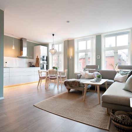 The Golden Lion Street Getaway Apartment Trondheim Exterior foto