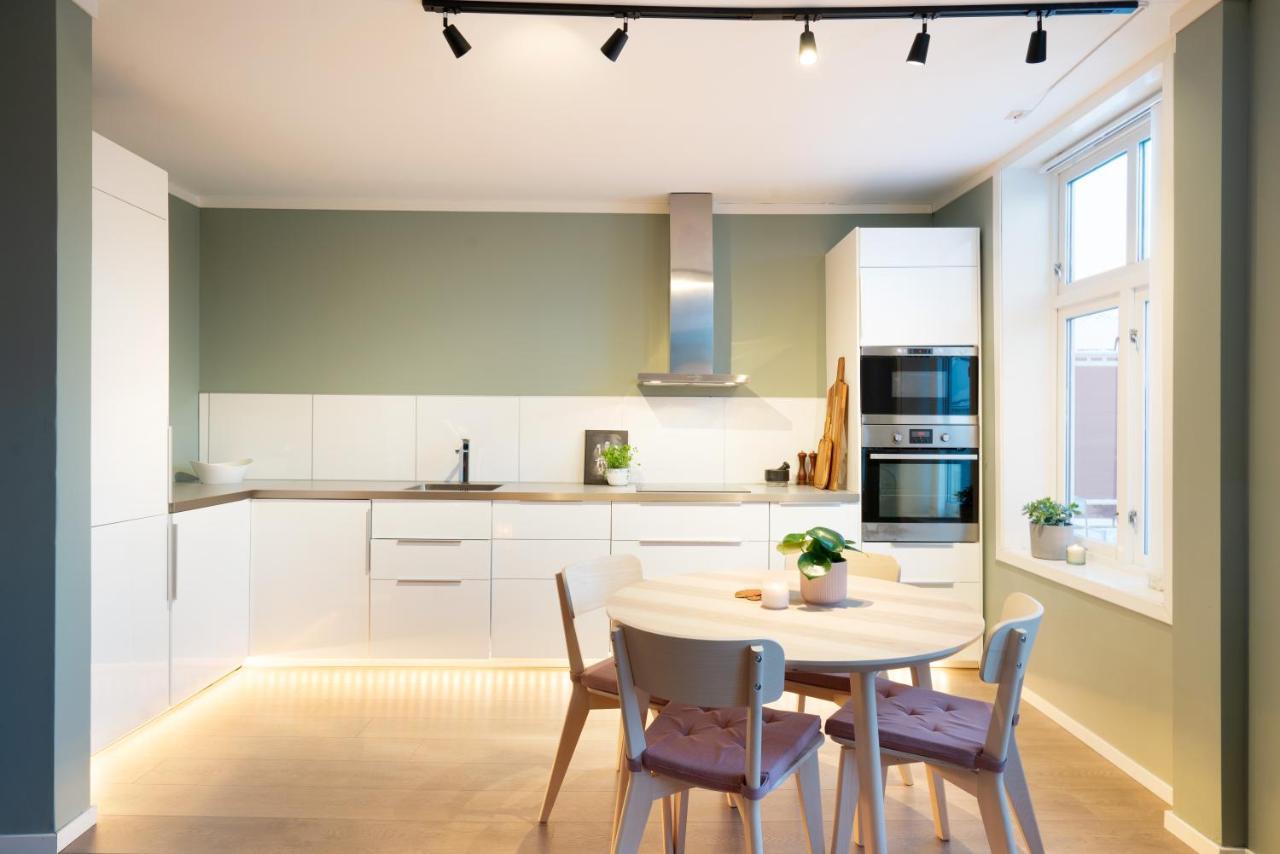 The Golden Lion Street Getaway Apartment Trondheim Exterior foto